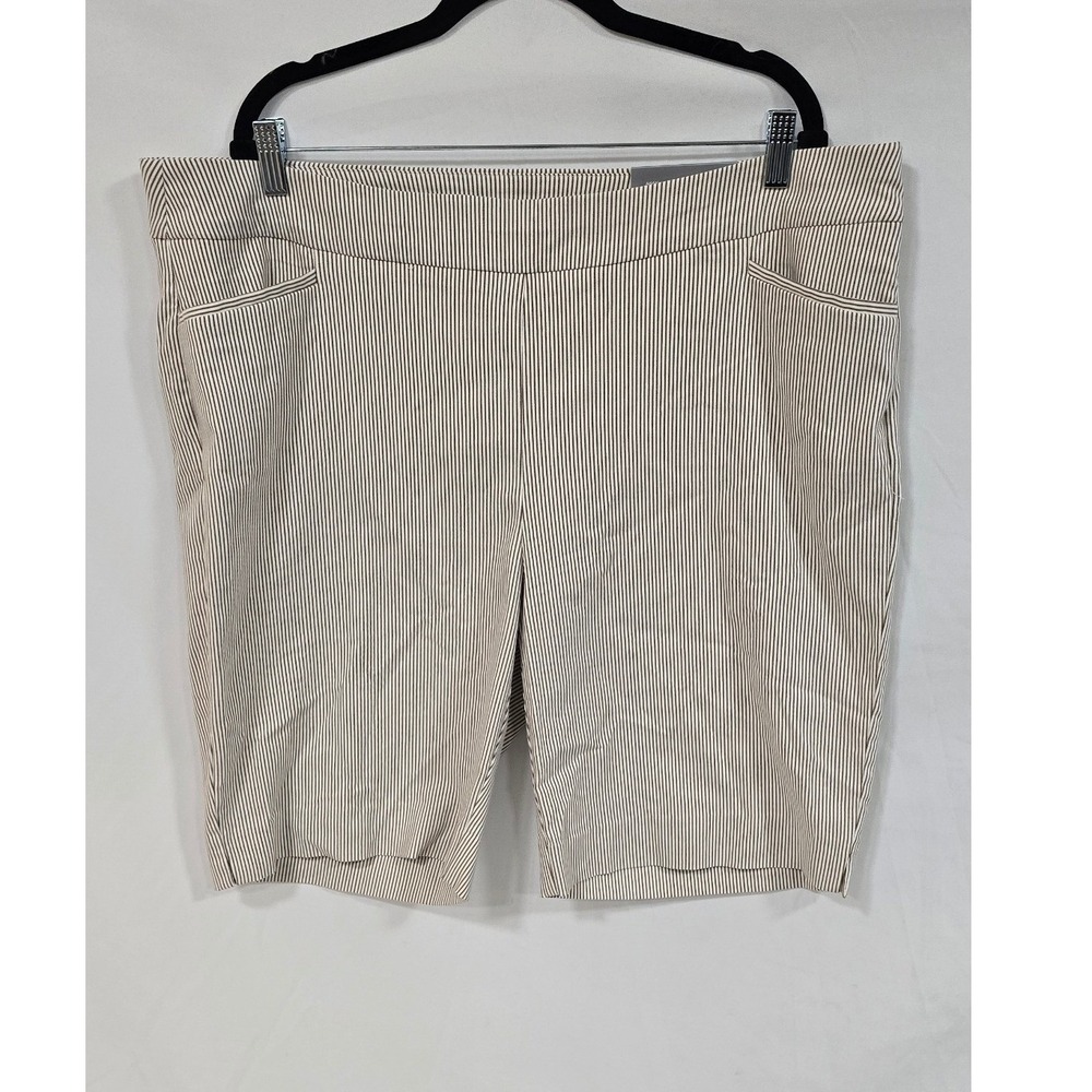 Chico's women plus size 20 So Slimming Brigitte no iron stretch striped shorts